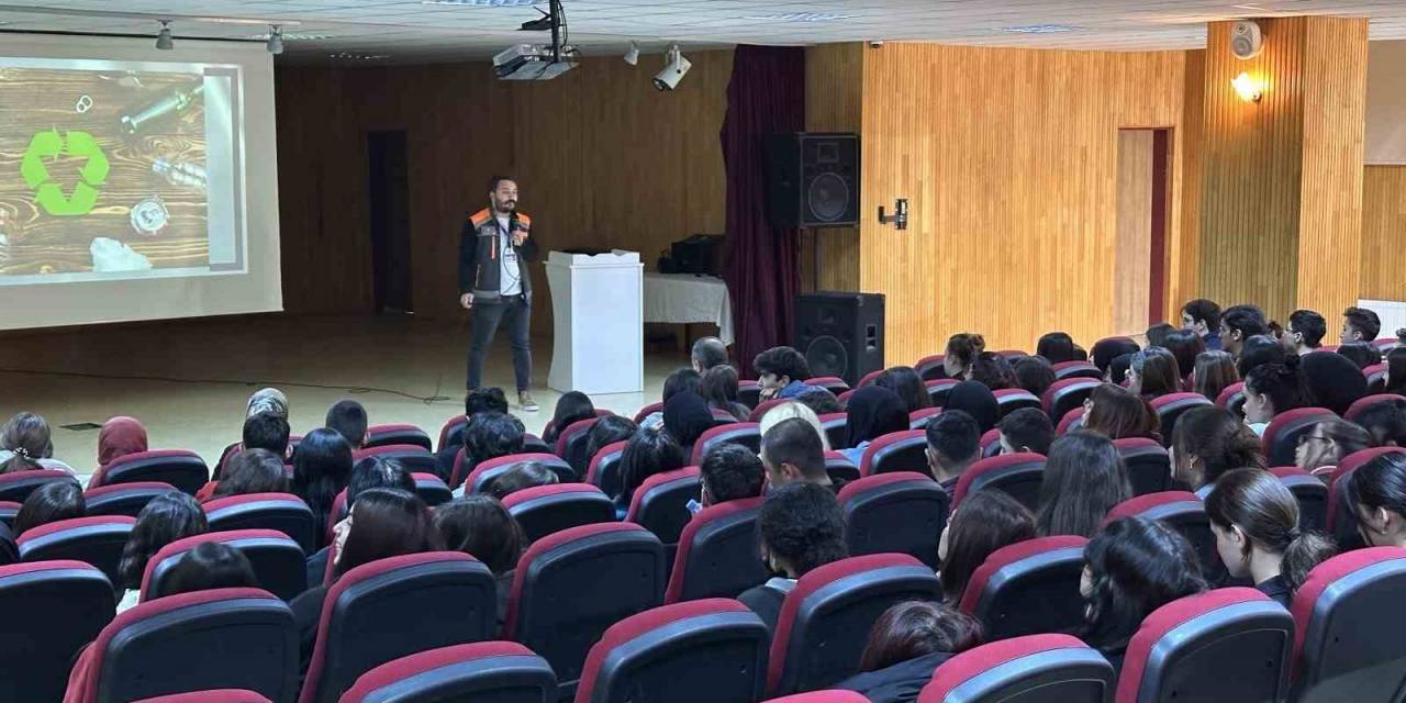 Lise Öğrencilerine “Sıfır Atık” Semineri