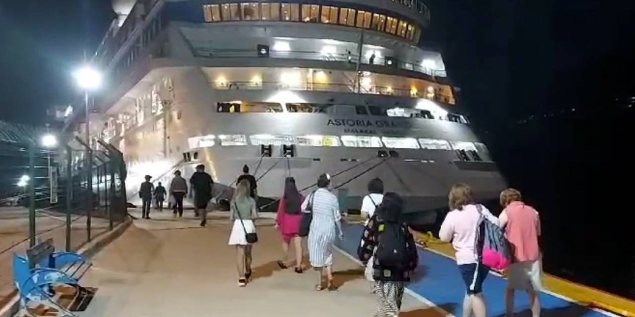 Rus Turistleri Taşıyan Kruvaziyer Gemi 27. Kez Amasra’da