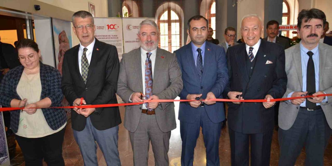 Çorum’daki Arkeolojik Kazılara Işık Tutan Fotoğraf Sergisi