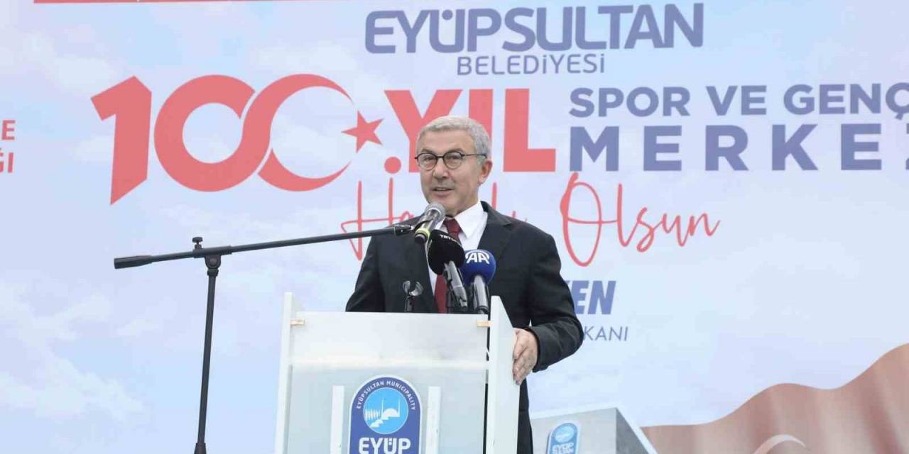 Bakan Bak, Eyüpsultan’da 100. Yıl Spor Ve Gençlik Merkezi’nin Açılışını Yaptı