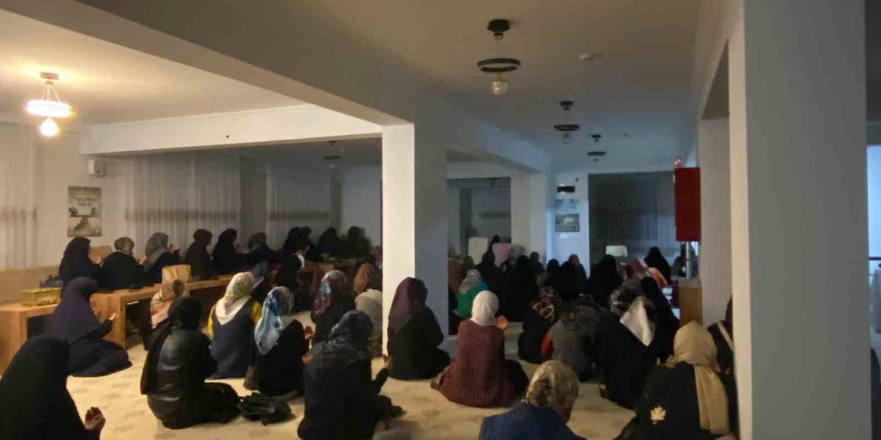 Kız Kur’an Kursu’nda "Kudüs Gecesi" Düzenlendi