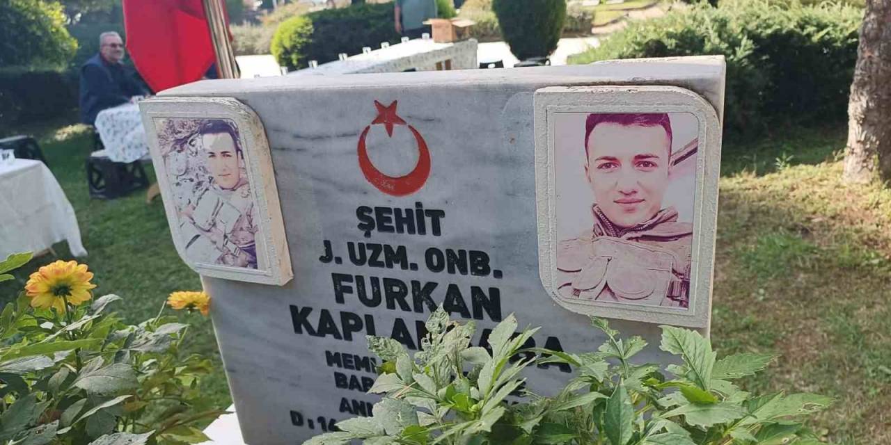 Şehit Furkan Kaplanbaba Mezarı Başında Dualarla Anıldı