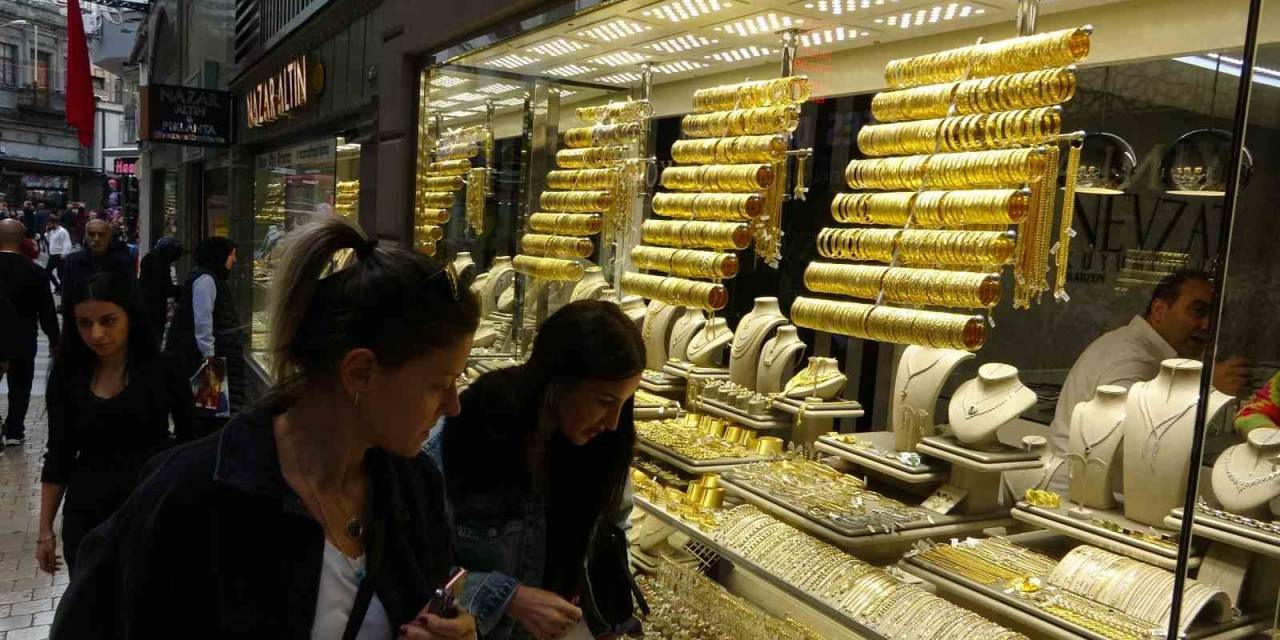 İsrail’in Gazze’ye Saldırıları Ve Savaşın Yayılma Riski Altındaki Tansiyonu Yüksek Tutuyor