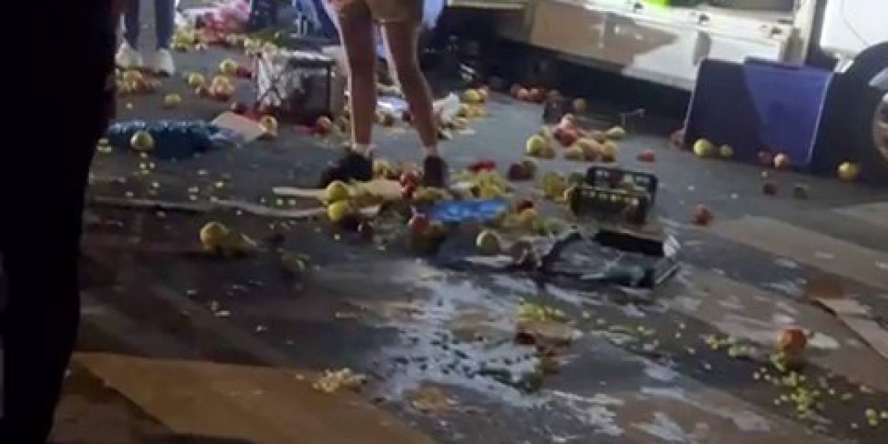 Avcılar’da Tartıştığı Manava Saldırdı, Meyvelerini Yere Döktü