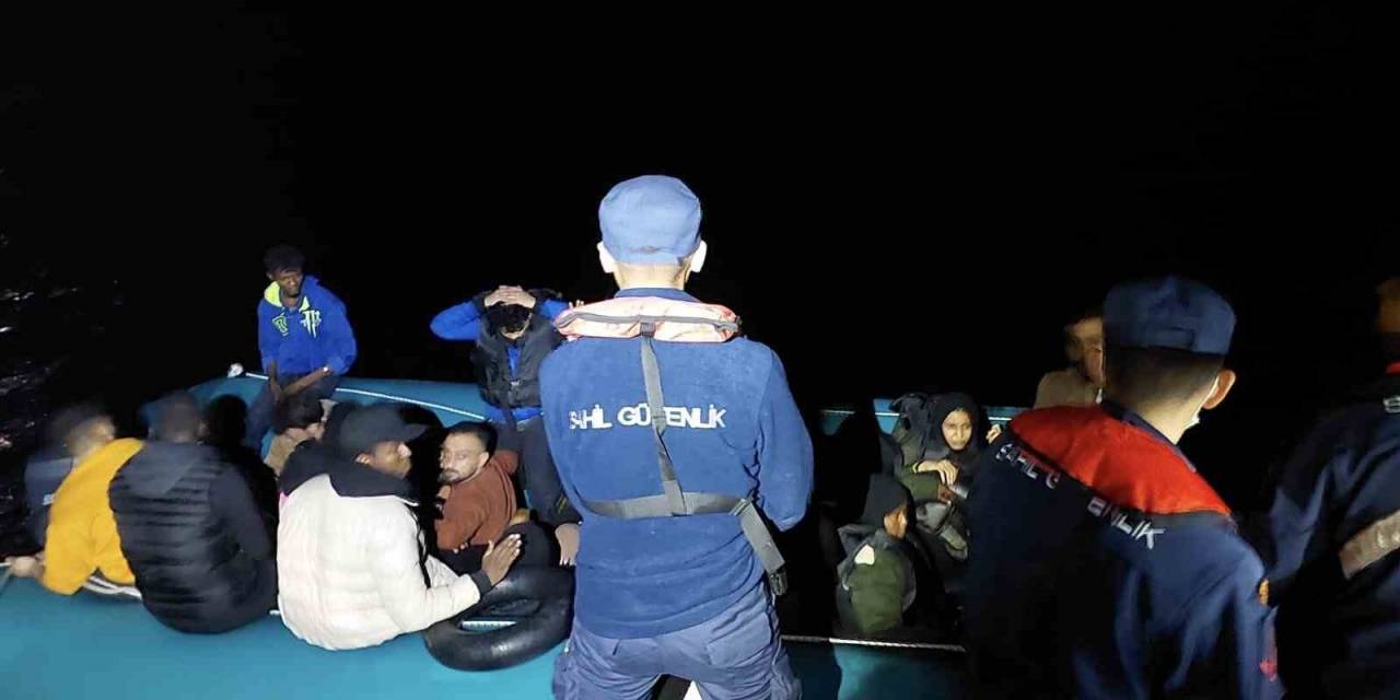 Ayvacık Ve Ezine Açıklarında 61 Kaçak Göçmen Yakalandı