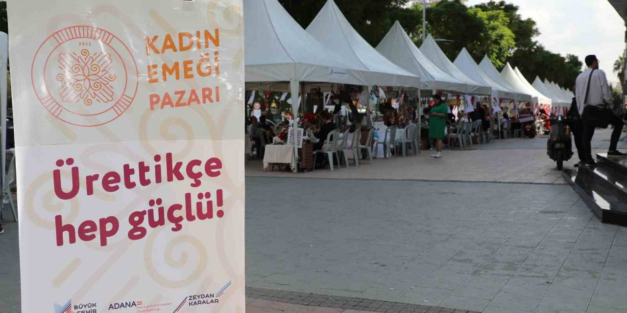 Kadın Emeği Pazarı’nda El Emeği Ürünler Satışa Sunuldu