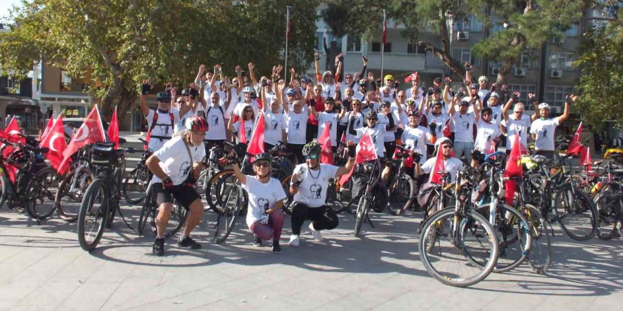 Balıkesir’de 100. Yılda 100 Bisikletliyle Tur