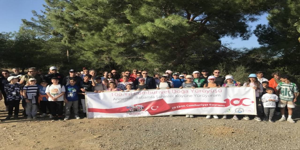 Burhaniye’de Kaymakam Memiş, Doğa Yürüyüşüne Katıldı