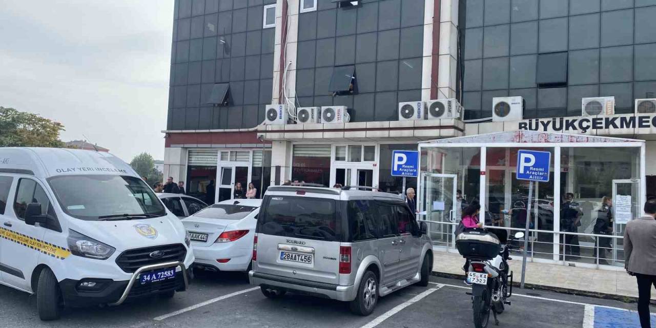 Büyükçekmece’de Adliye Önünde Damadını Öldürdü