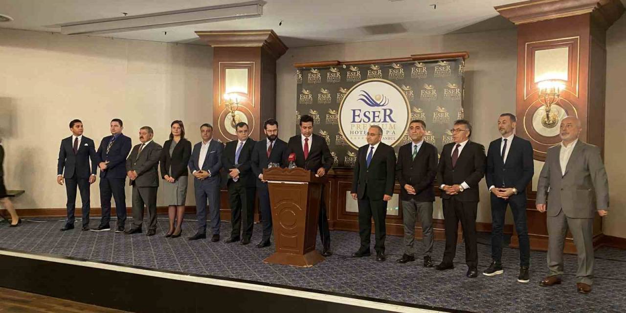 Deva Partisi’nde İstanbul’un 13 İlçesinde İstifa Depremi