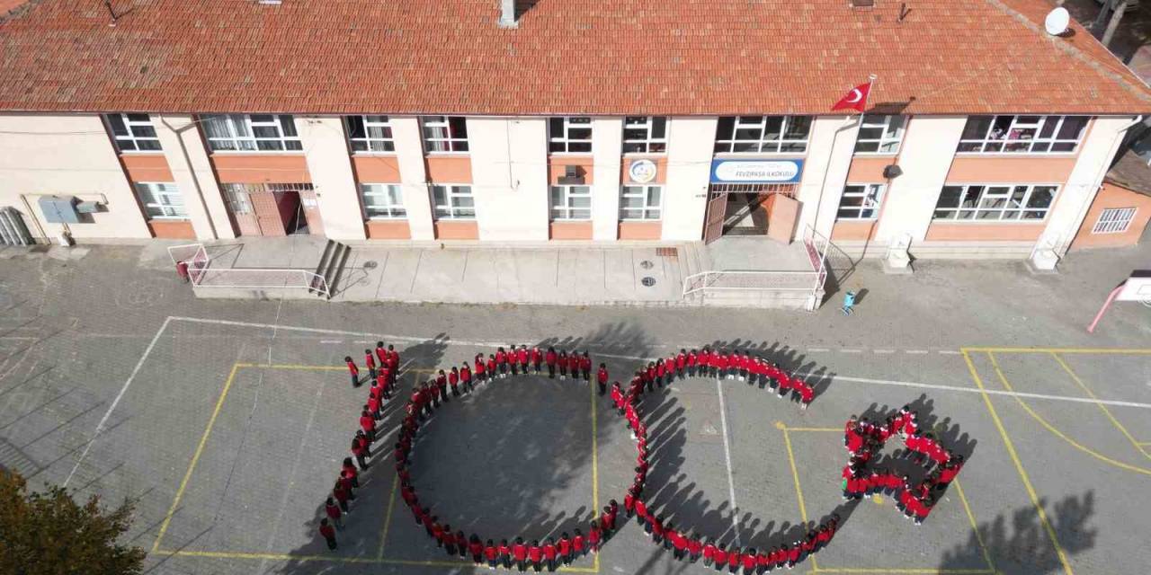 Kastamonu’da 230 Öğrenci İle 100. Yıl Koreografisi Dron İle Görüntülendi