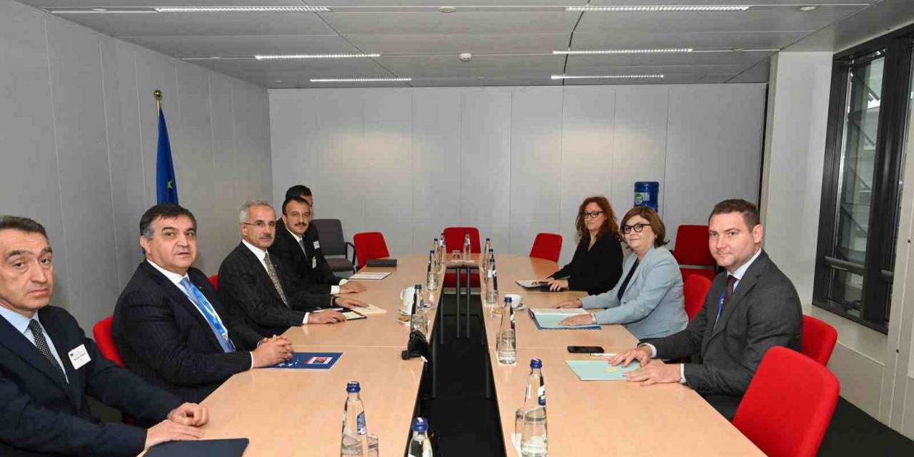 Bakan Uraloğlu: "Türkiye Olmadan Bir Orta Koridor Düşünülemez"