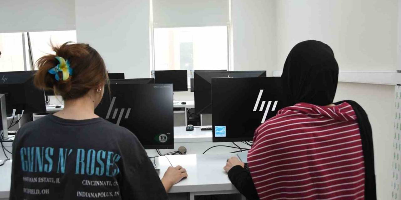 Adıyaman Üniversitesinde Bilgisayar Laboratuvarları Hizmete Girdi