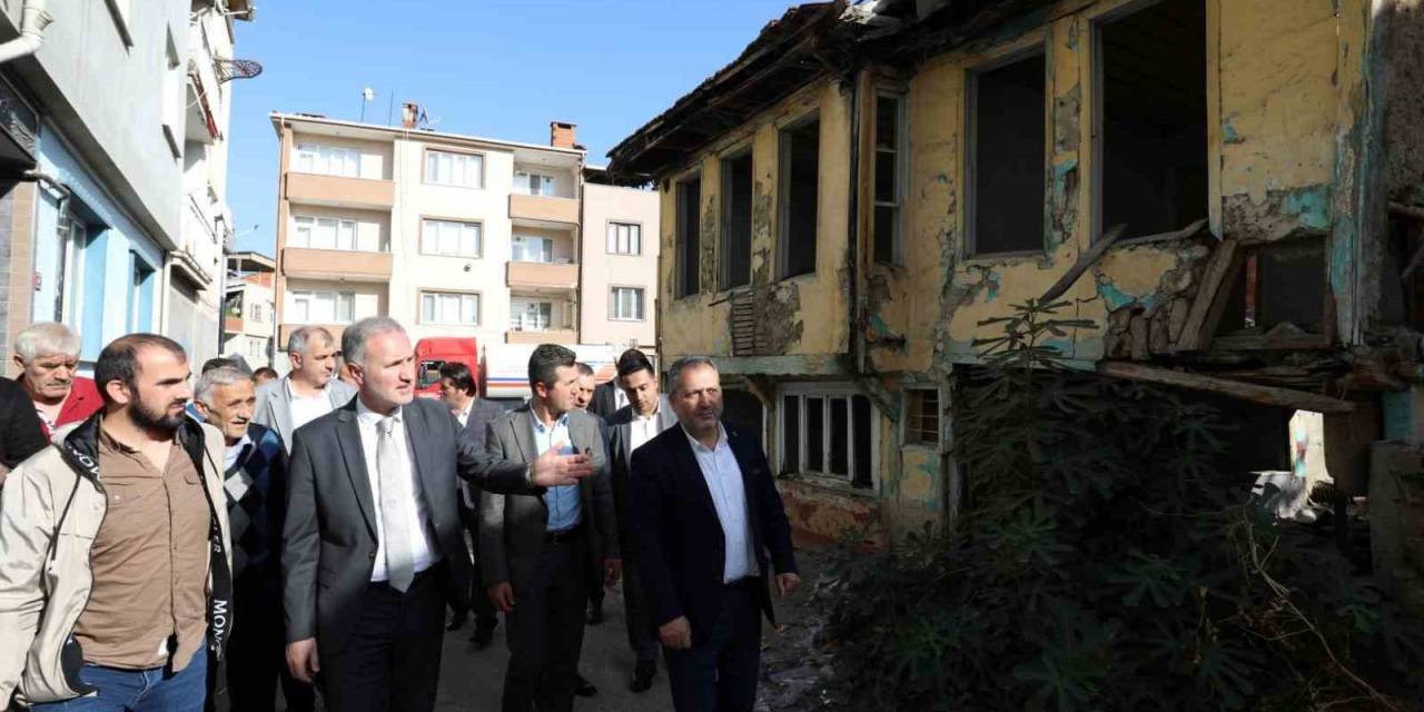 İnegöl’de Metruk Yapılar Yıkılıyor