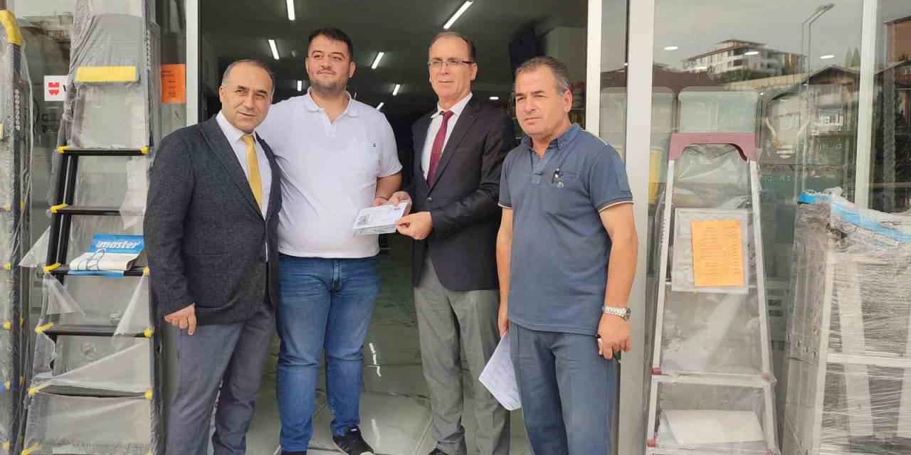 Cumhuriyetin 100. Yılına 21 Sene Önce Yazılan Mektuplar Sahiplerine Dağıtılıyor