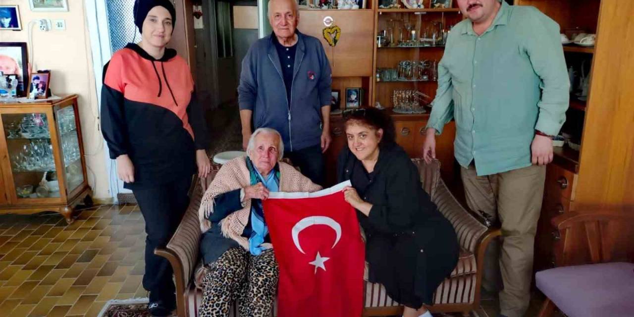 Şehre Vefa Meclisi’nden Cumhuriyet’le Yaşıt Ulu Çınarlara Vefa