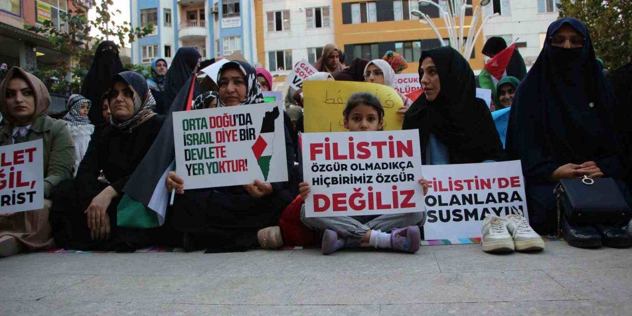 Batman’da Kadınlar Tarafından Filistin’e Destek Eylemi
