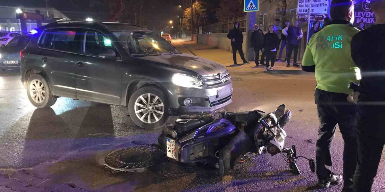 Cip İle Motosiklet Çarpıştı: 1 Yaralı