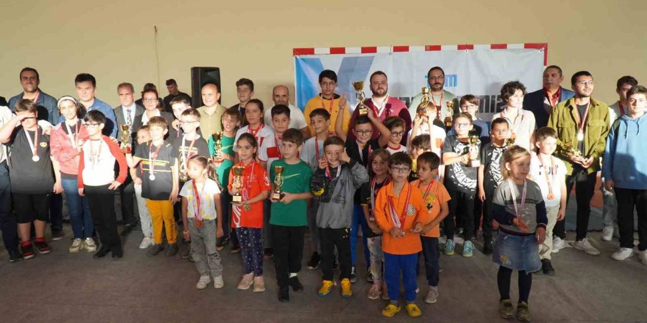 Satrancın Şampiyonları Altınova’da Belli Oldu