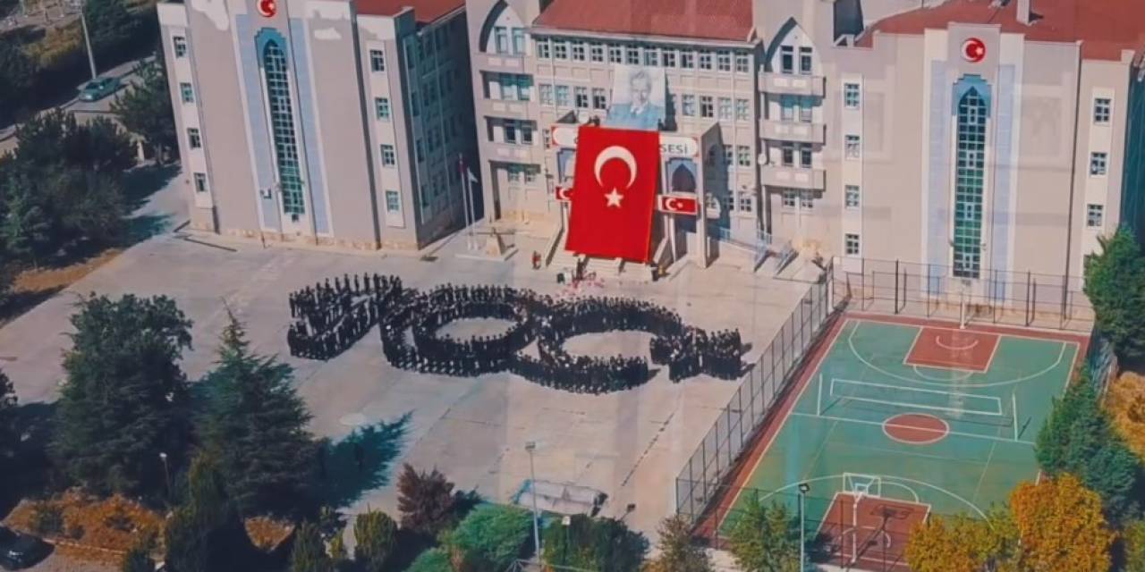 Gediz’de Öğrencilerden 100.yıl Koreografisi