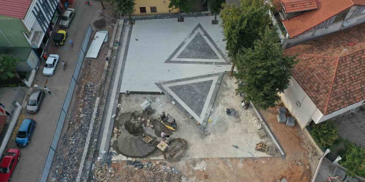 Yuvacık Meydanı Şekilleniyor