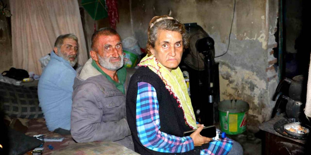 Engelli Ve Hasta Kardeşlerin Çöp Evde Yaşam Mücadelesi