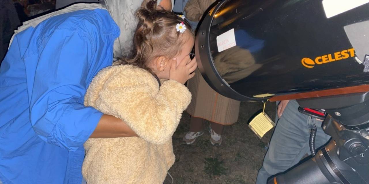 Minikler Gökyüzü Gözlemledi