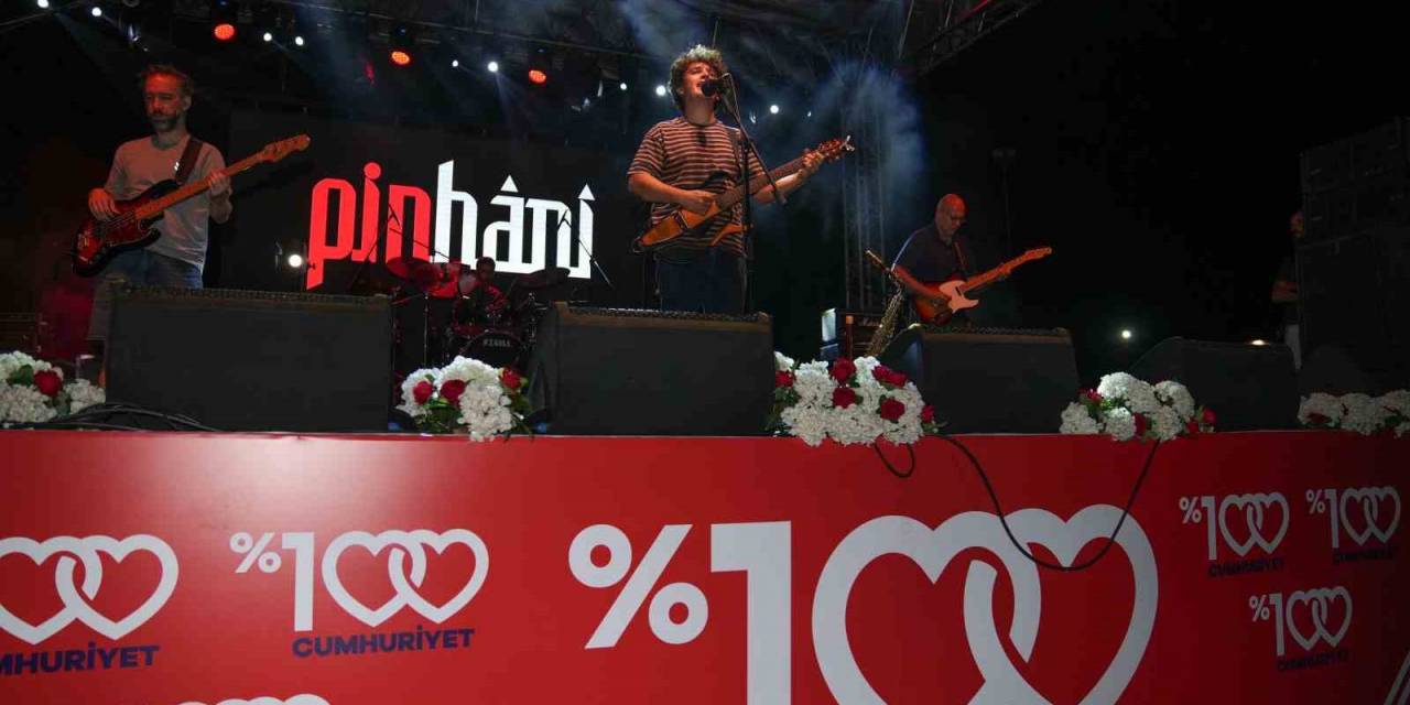 Adana Büyükşehir Belediyesi’nin Cumhuriyet Kutlamaları Sürüyor