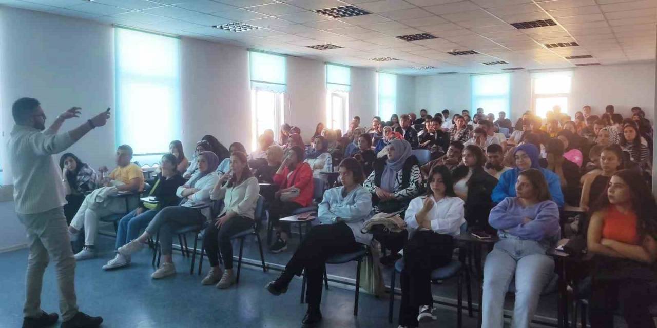 Üset Myo Aşçılık Programı Öğrencilerine ’temel İş Sağlığı Ve Güvenliği Eğitimi’ Verildi