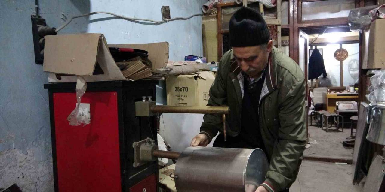 Bitlis’te Soba Üreticilerinin Kış Mesaisi Başladı