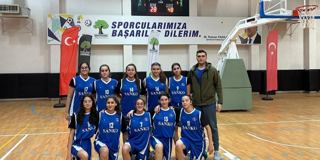 Sanko Okulları Basketbol Takımı İl 2.’si Oldu