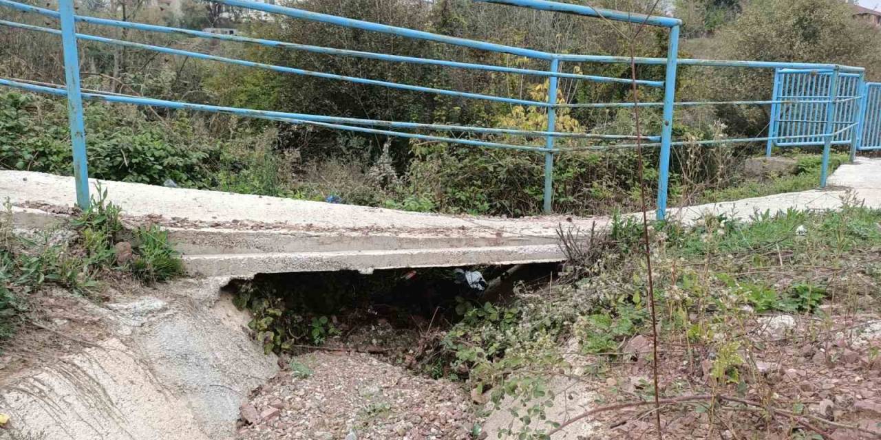 Yeni Doğan Bebeği Su Kanalına Bırakmışlar