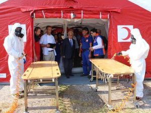 İki Saatte Hastane Kurdular