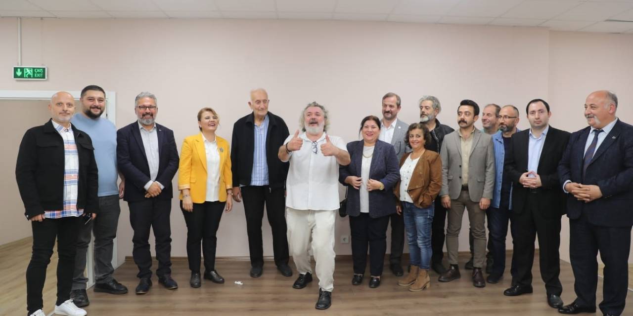 Leyla Atakan Kütüphanesi, Sanatçı Müfit Can Saçıntı’yı Misafir Etti