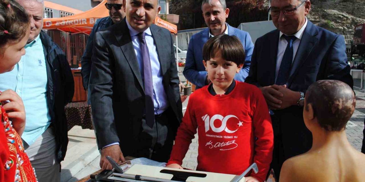 Isparta’da "Kültürümüzü Yaşatıyoruz" Sergisi