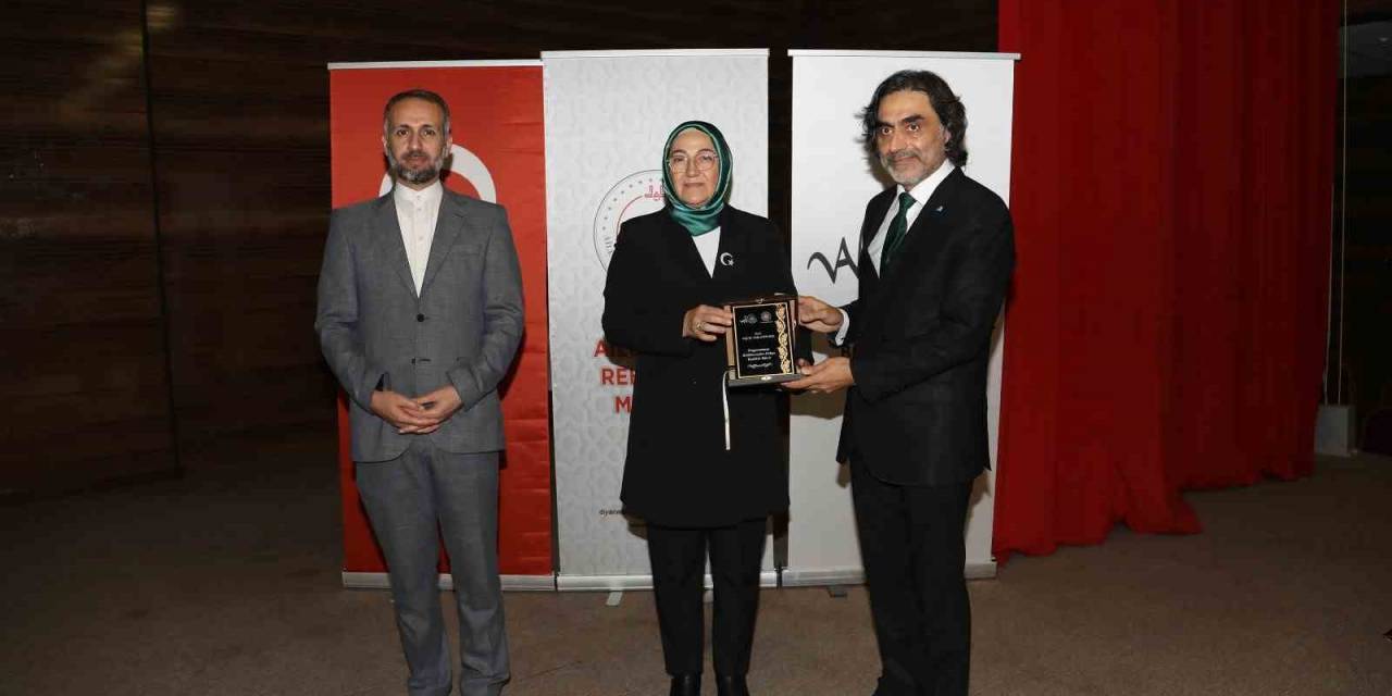 Van’da ’geçmişten Günümüze Ailemiz’ Konulu Konferans