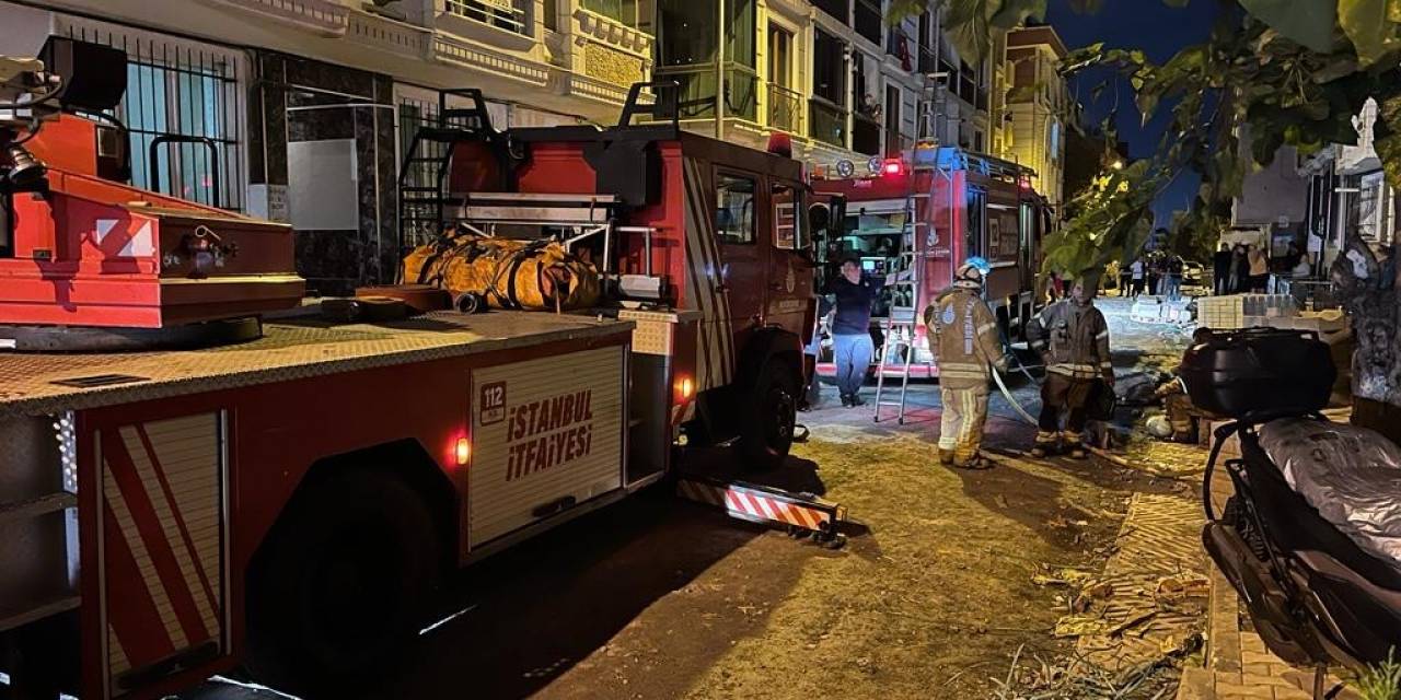 Esenyurt’ta Eşi İle Kavga Eden Adam Evini Yaktı