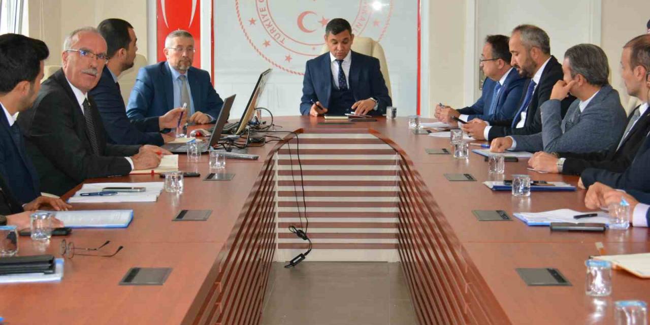 Müdür Yeniay: “Her Zaman Sahada Çalışan Personelin Yanındayız”