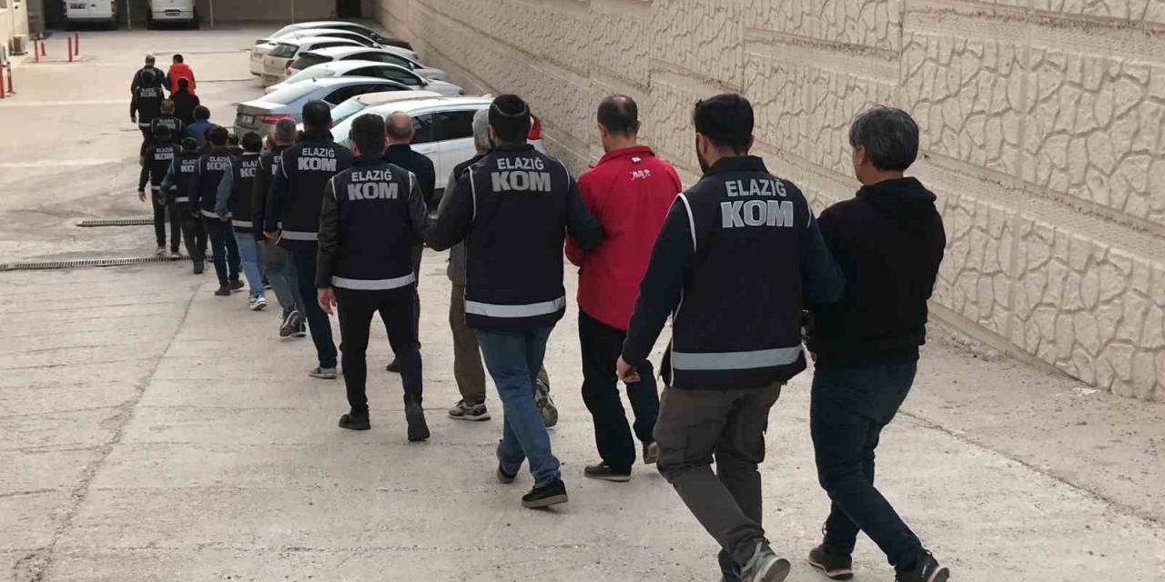 Fetö’ye Elazığ Merkezli 8 İlde ’kıskaç’ Operasyonu: 23 Gözaltı