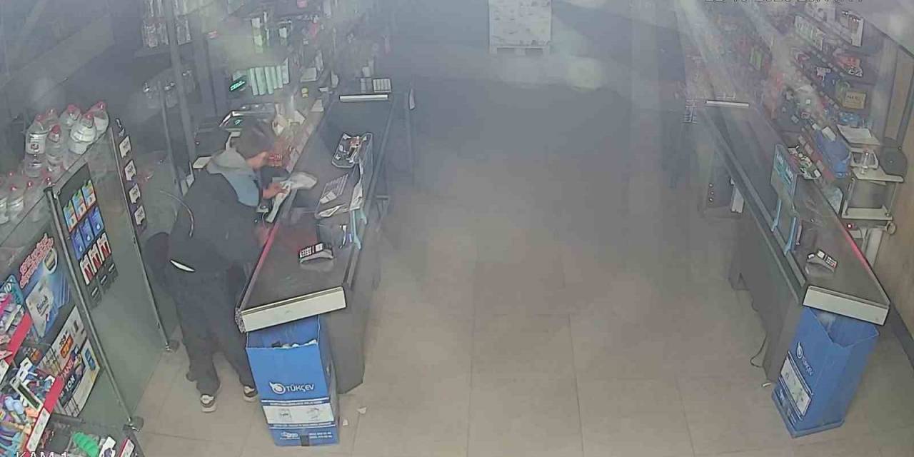 Parke Taşıyla Marketin Camını Kırıp Sigara Çalan Hırsız Yakalandı