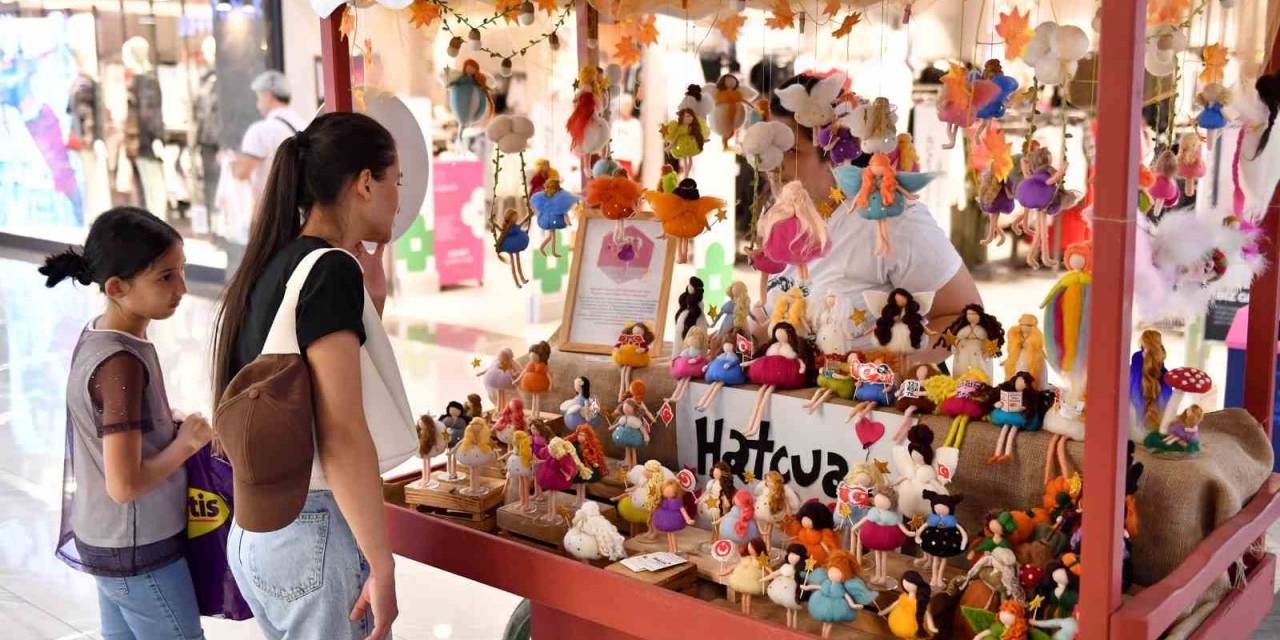 Üretici Kadın Stantları Bu Kez ’cumhuriyetin Işığı Üretici Kadınlarımızın Üzerinde’ Sloganıyla Kuruldu