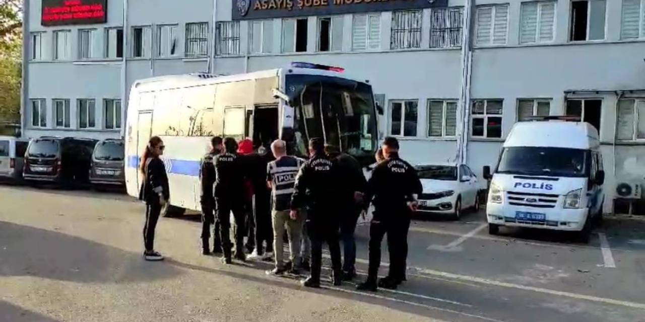 Bursa Merkezli Operasyonda Fuhuş Çetesi Çökertildi : 2’si Kadın 13 Kişi Gözaltına Alındı