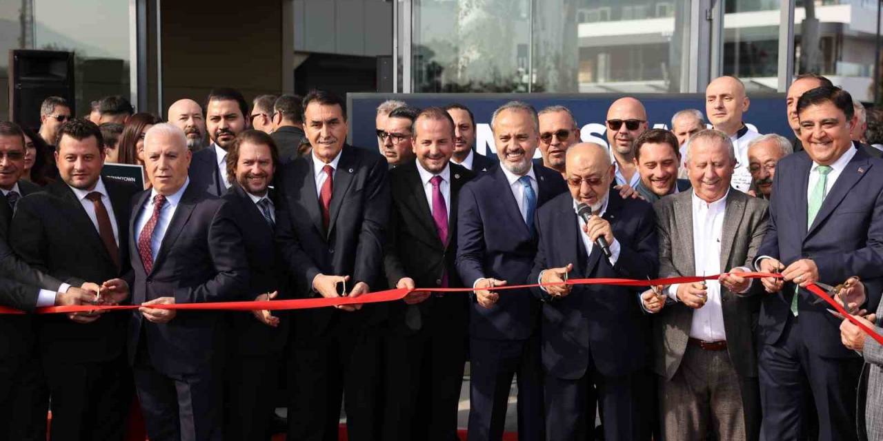 Downtown Bursa Yaşam Ve Eğlence Merkezi Kapılarını Açtı