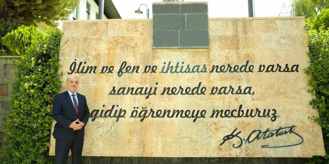 Rektör Dereli’nin 100. Yıl Mesajı