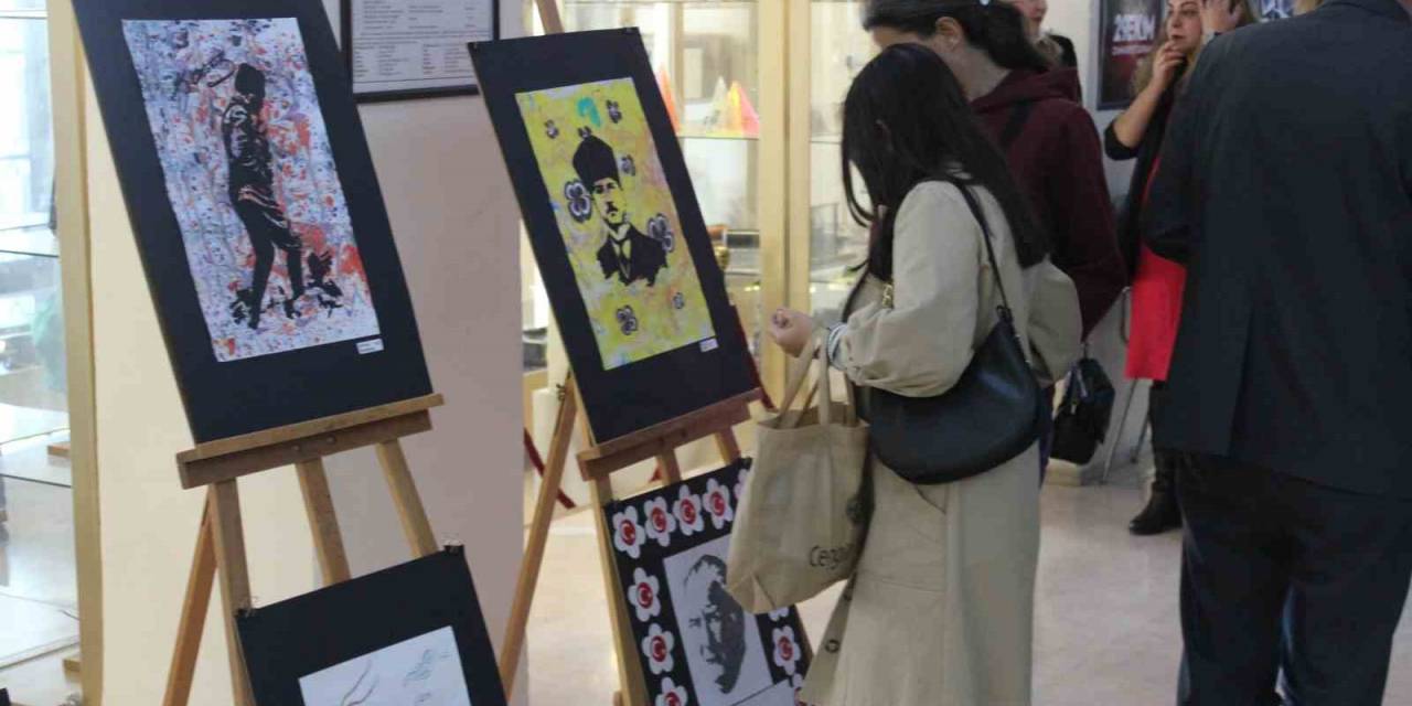 Cumhuriyeti Ve Atatürk’ü Ebru Sanatı İle Anlatan Serginin Açılışı Yapıldı