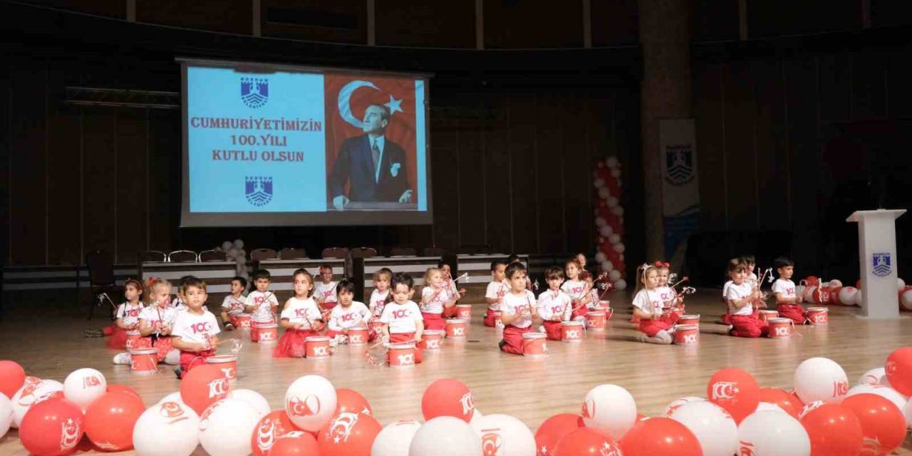 Bodrum’da Anaokulu Öğrencilerinden 100. Yıl Gösterisi