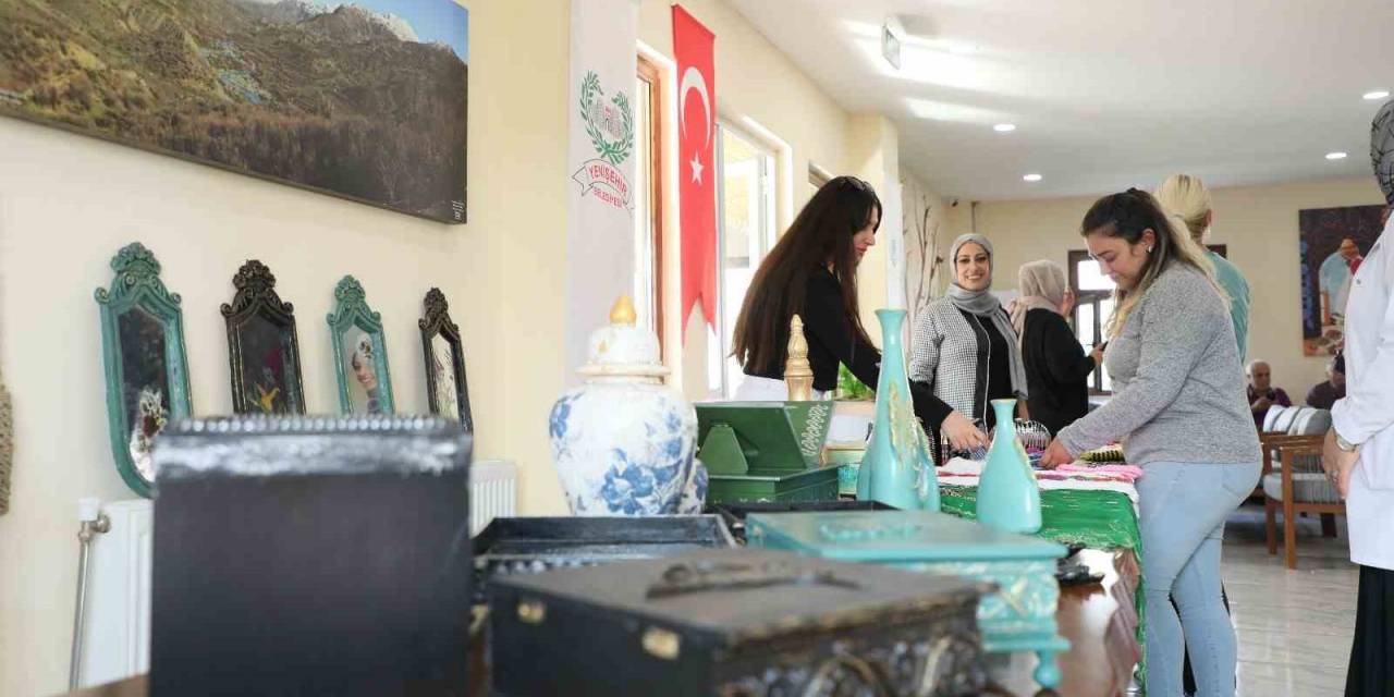 Diyarbakır’da 65 Yaş Üstü Vatandaşların El Emeği Çalışmaları Sergilendi