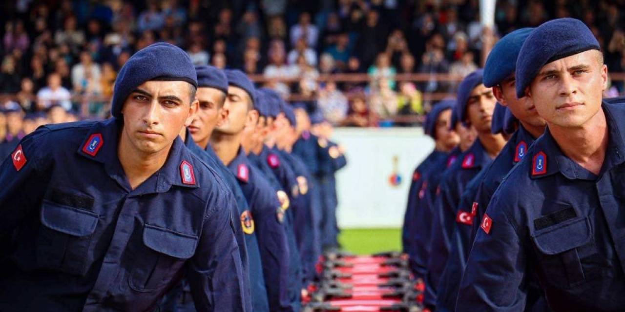 Çanakkale’de Eğitimleri Tamamlanan Acemi Erler Yemin Etti