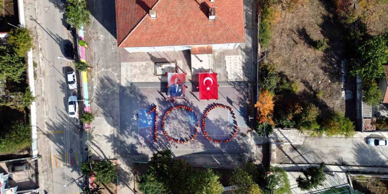 Edirne’den Öğrencilerden 100. Yıl Koreografisi