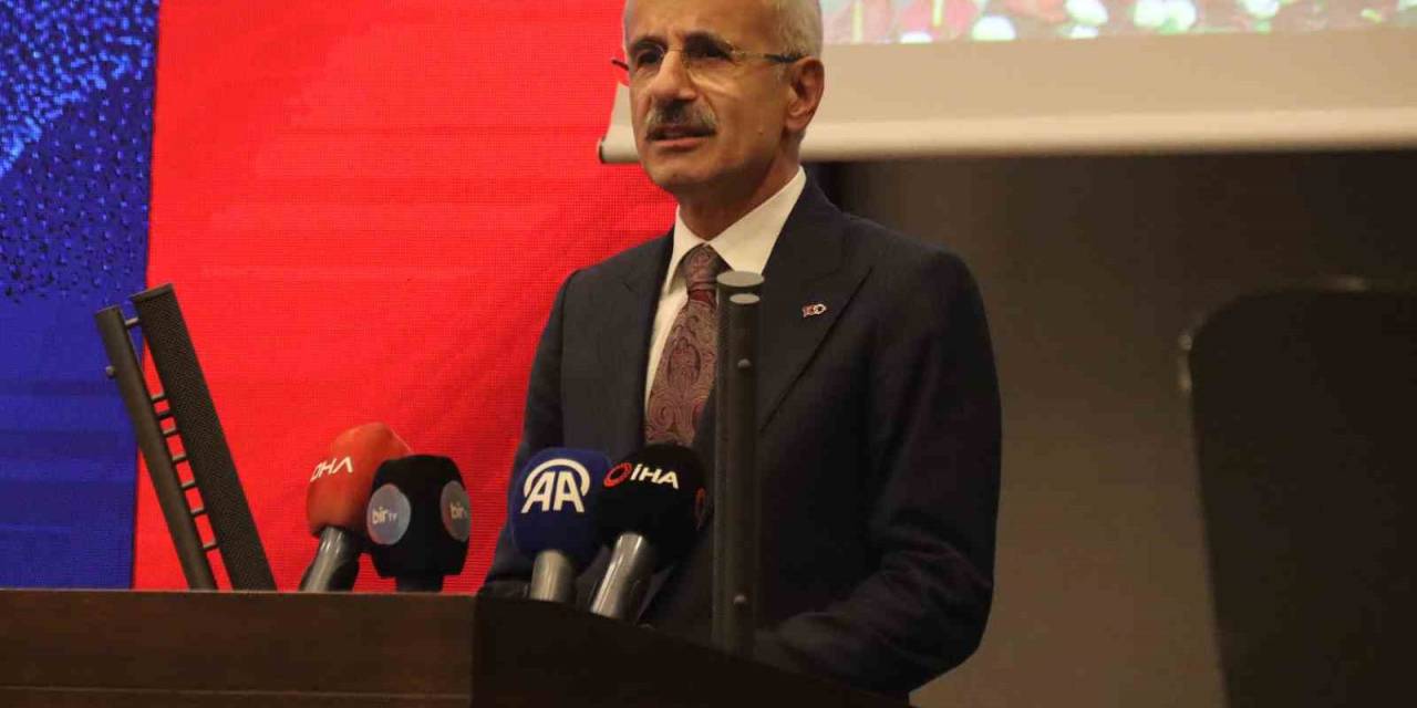 Bakan Uraloğlu: “Eylül Ayı İhracatımız 22 Milyar 670 Milyon Dolar”